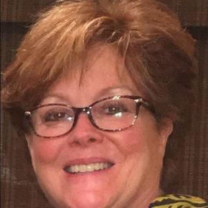 Meet your Posher, Lorijean